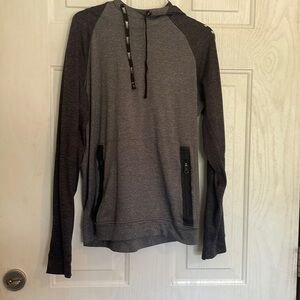 American Eagle Sz. S Men/women/teen Gray Hooded Sweatshirt w/logo on Sleeve